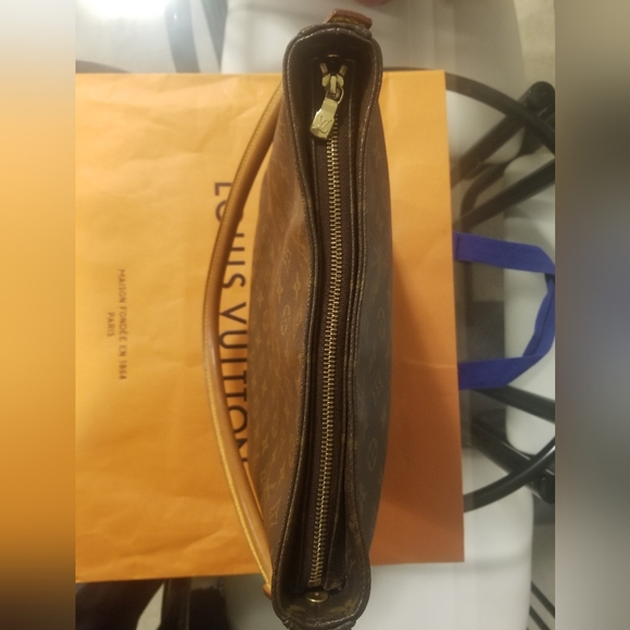 ❌‼️SOLD‼️❌ - 💯Authentic LV Looping GM - Vintage Mono - Picture 11 of 13